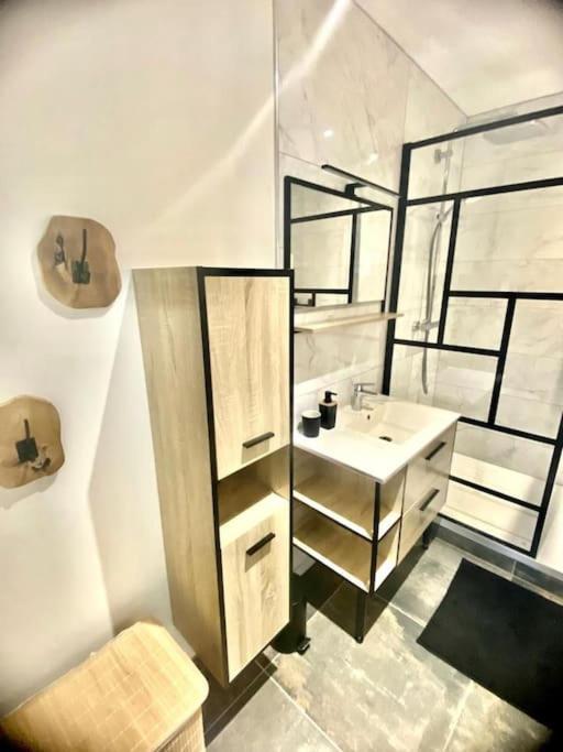 *Superbe Appartement Moderne* Лурд Екстер'єр фото